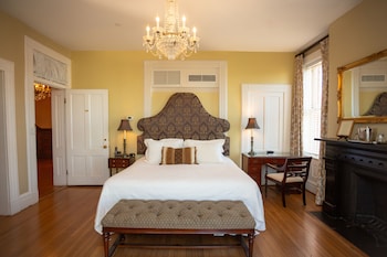 Grand Room, 1 King Bed, Balcony (James E. Oglethorpe)