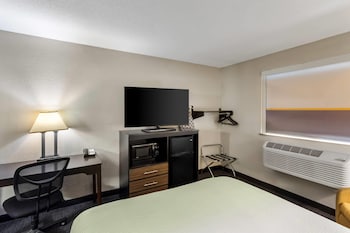 Room, 1 Queen Bed, Accessible, Non Smoking (Mobility)