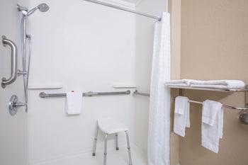 Room, 1 Queen Bed, Accessible, Non Smoking (Mobility)