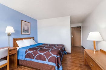 Standard Room, 1 King Bed, Smoking