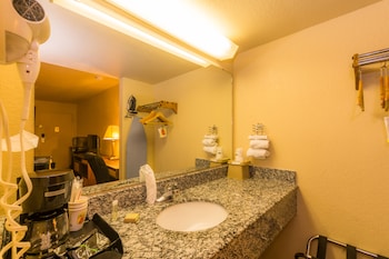 Standard Room, 2 Queen Beds