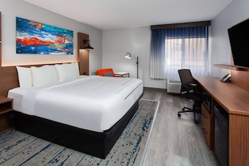 Deluxe Room, 1 King Bed, Non Smoking