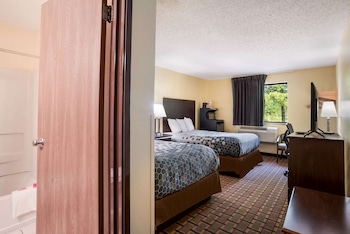 Standard Room, 2 Double Beds, Non Smoking
