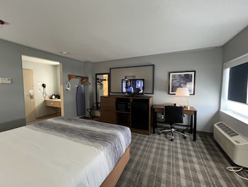 Room, 1 King Bed, Non Smoking