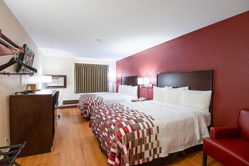 Deluxe Room, 2 Queen Beds (Smoke Free)