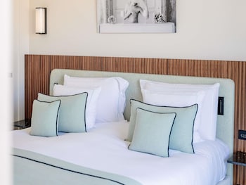 Suite, 1 Double Bed with Sofa bed, Terrace, City View