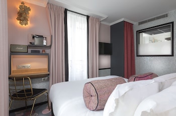 Standard Double Room (Building 1)
