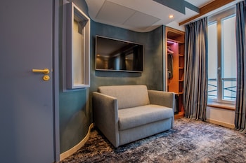Comfort Room (Building 2)