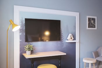 Room (Cosy)