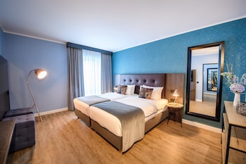 Suite, Multiple Beds