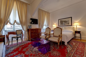 Grand Room (Deluxe)