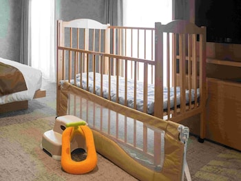 Superior Corner Twin Room with Castle View Non Smoking