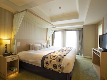 Executive King Suite with Castle View Non Smoking