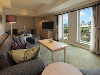 Executive King Suite with Castle View Non Smoking