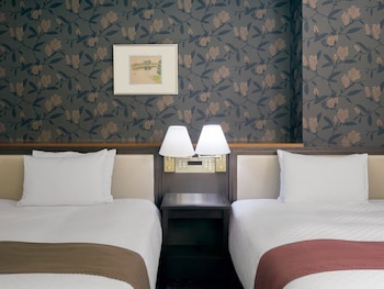 Superior Corner Twin Room with Castle View Non Smoking