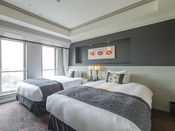 Executive Junior Suite with Castle View Non Smoking