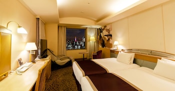 Superior Twin Room, Non Smoking (High Floor)