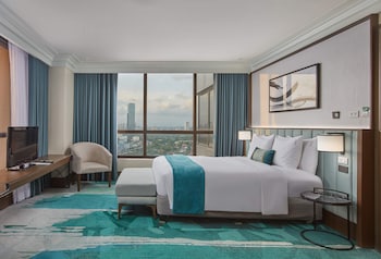 Premium Room, 1 King Bed, Accessible