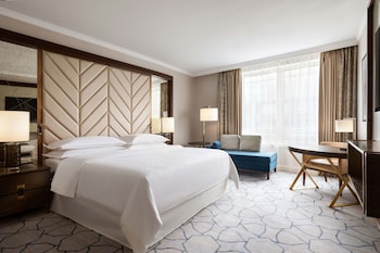 Premium Room, 1 King Bed