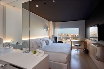 Room (Stratosphere Room)