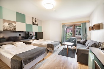 Standard Room, 2 Twin Beds, Non Smoking (with Sofabed)