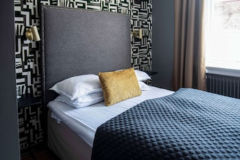 Standard Room, 1 Double Bed, Non Smoking (Small double room)