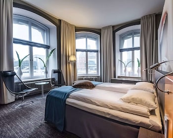 Family Room, Multiple Beds