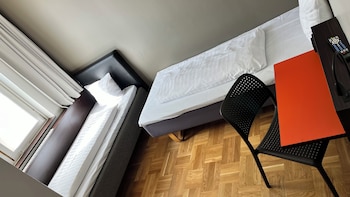 Twin Room, Non Smoking (Compact)