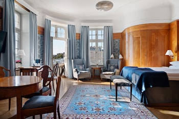 Junior Suite, 1 King Bed, Non Smoking, Sea View