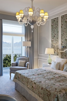Superior Room, Lake View