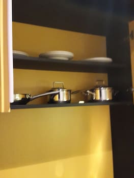 Studio, Kitchenette