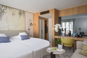River View - King Deluxe Room