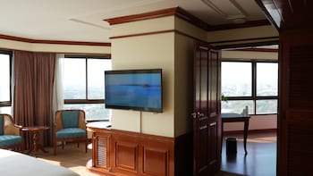 Grand Suite, 2 Double Beds, River View