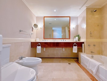 Executive Suite, 1 King Bed