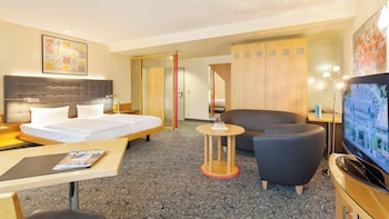 Studio Deluxe Triple Room