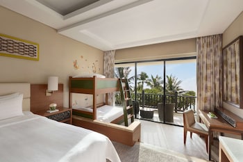 Garden Deluxe Family Room