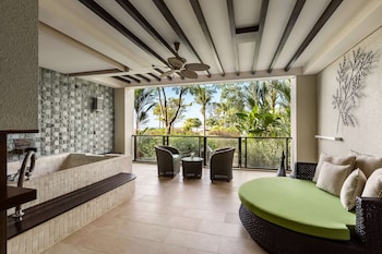Junior Suite (Family Room)