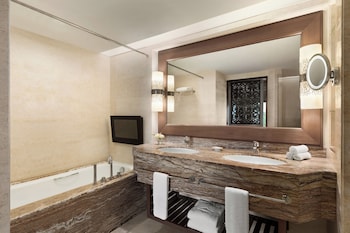 Suite (Garden Wing Speciality)