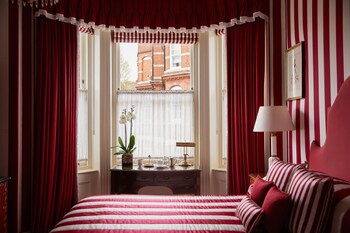 Deluxe Room (King/Twin)