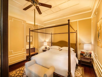Heritage wing, Somerset Maugham Suite with Metropole Privileges and Benefits, King Bed