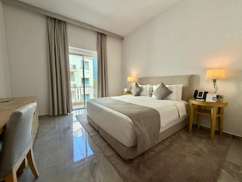 Classic Single Room, City View