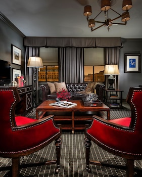 Superior Suite, 1 King Bed with Sofa bed, City View (One Bedroom Suite)