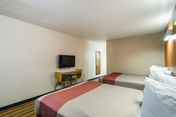 Standard Room, 2 Queen Beds, Non Smoking