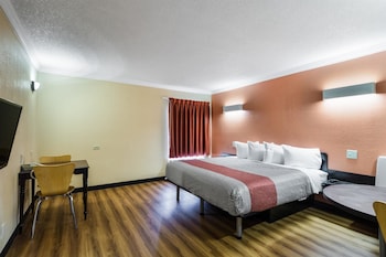 Standard Room, 1 King Bed, Accessible, Non Smoking