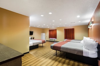 Standard Suite, Multiple Beds, Non Smoking