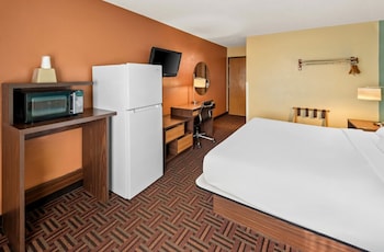 Standard Room, 1 Queen Accesible Bed, Non Smoking