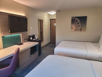 Standard Room, 2 Queen Beds, Non Smoking, Refrigerator & Microwave
