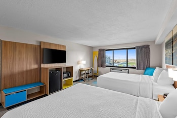 Deluxe Room, 2 Queen Beds, Non Smoking