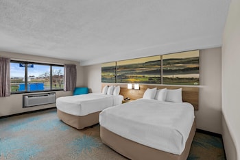 Deluxe Room, 2 Queen Beds, Non Smoking