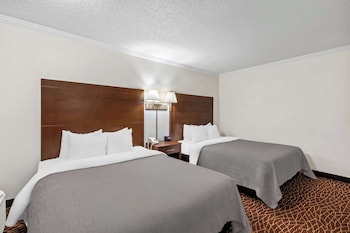 Room, 2 Queen Beds, Non Smoking